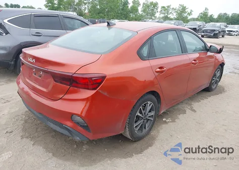 2023 Kia Forte Lxs z USA, uszkodzony, nr VIN 3KPF24AD3PE516092